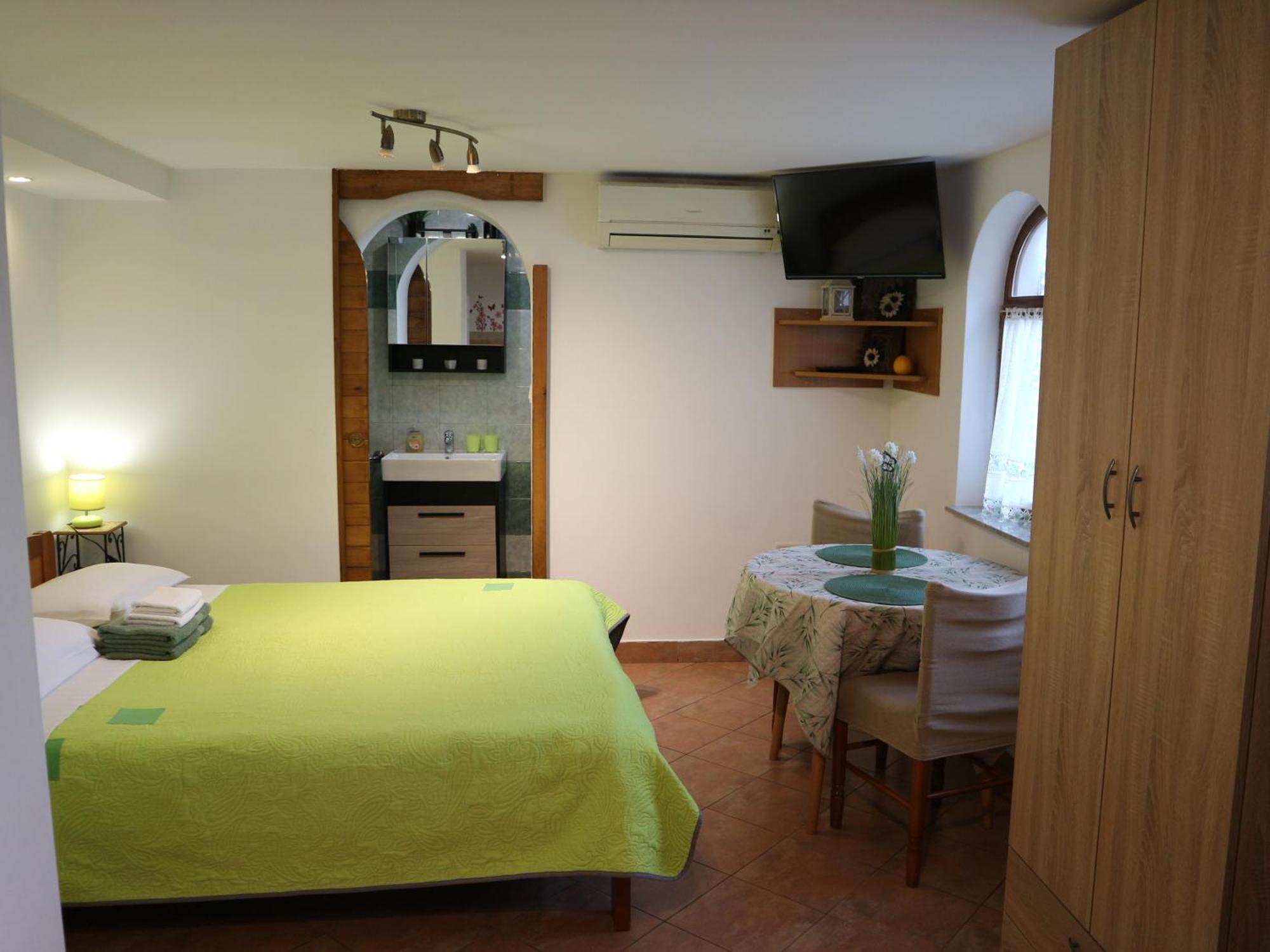 Apartments Komel Οπατία Εξωτερικό φωτογραφία